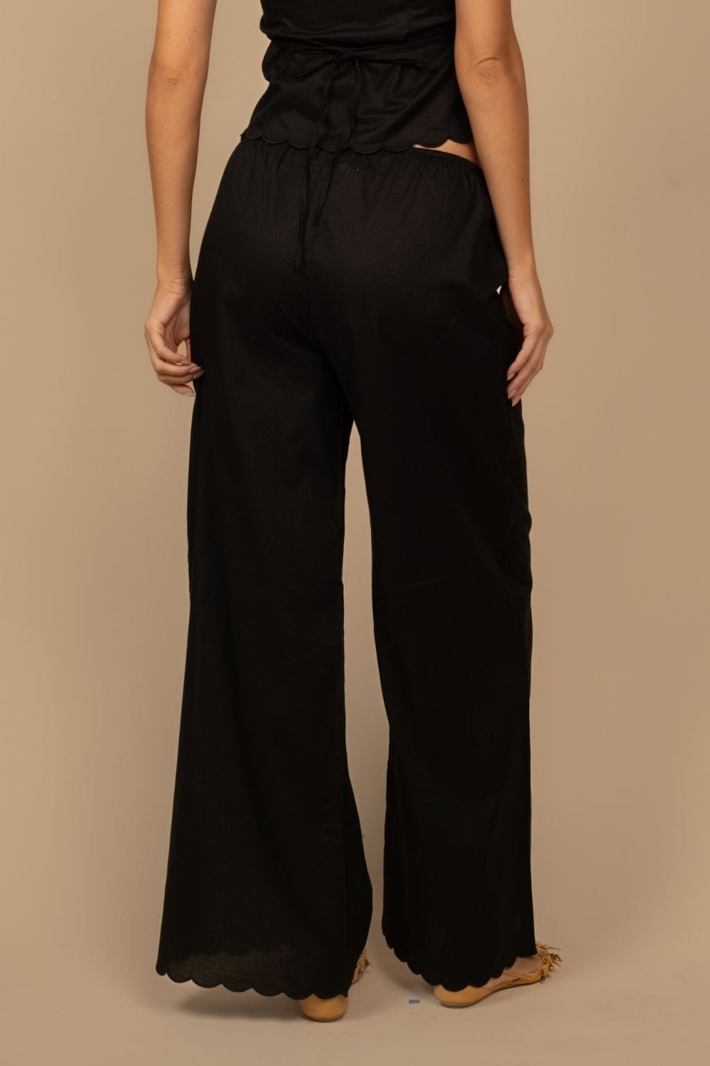 Black Scalloped Drawstring Wide-Leg Pant