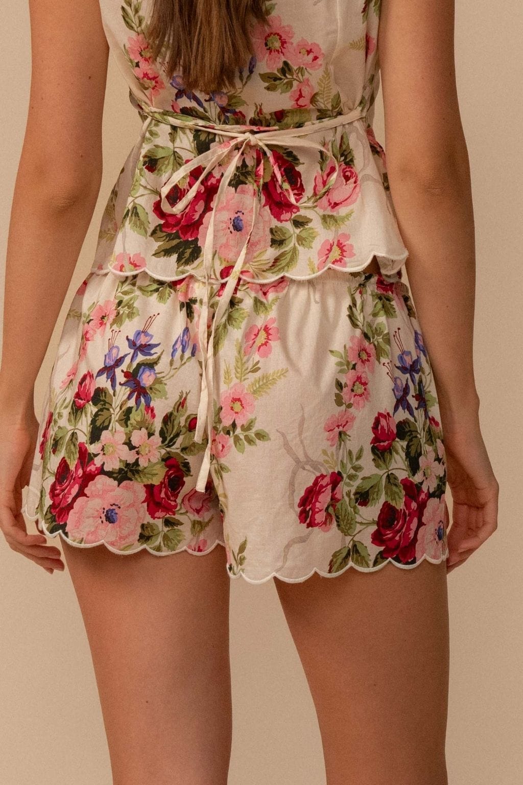 Bouquet Scalloped Low-Rise Drawstring Short