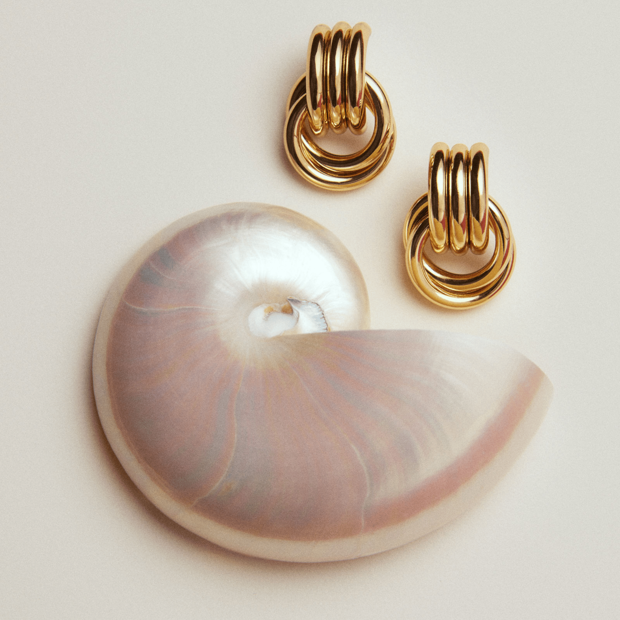 Heaven Mayhem MINI KNOT EARRINGS