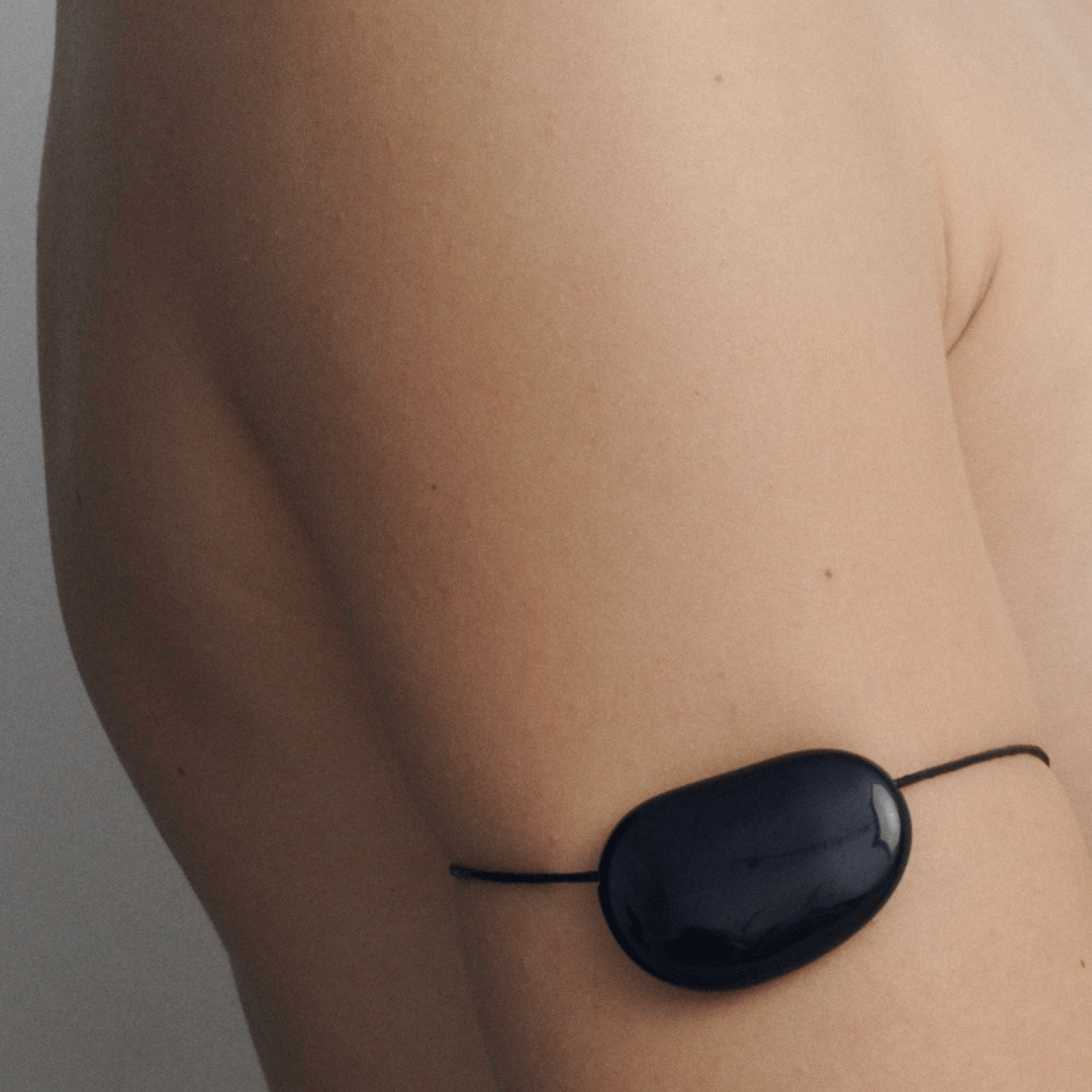 #color_BLACK / BLACK