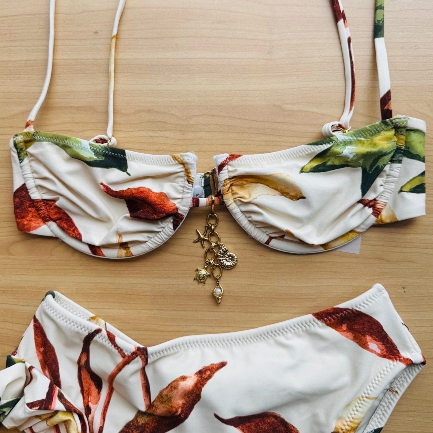 Coastal Charm Memento