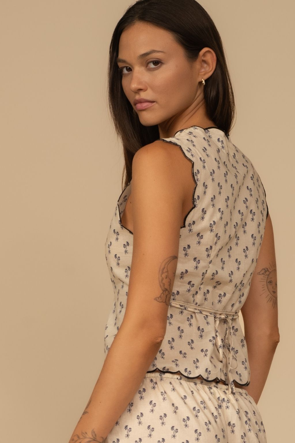 Cynthia Floral Scalloped Vest