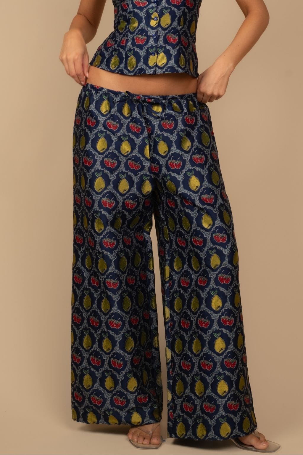 Frutas Jacquard Drawstring Wide-Leg Pant