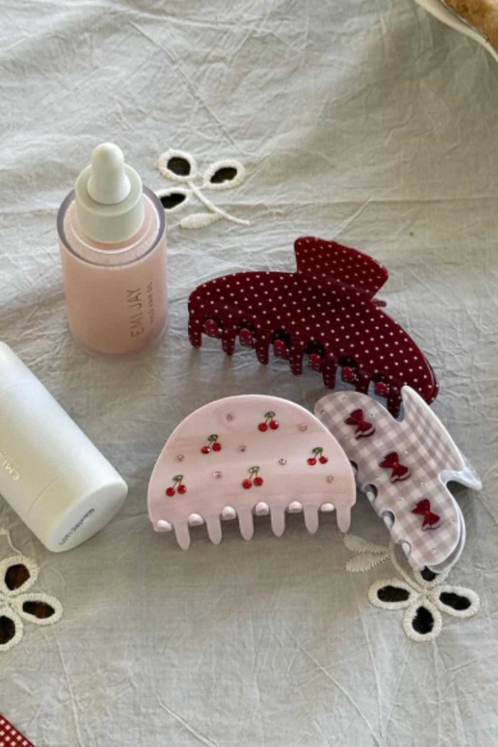 Luna Clip (Cherry on Top)