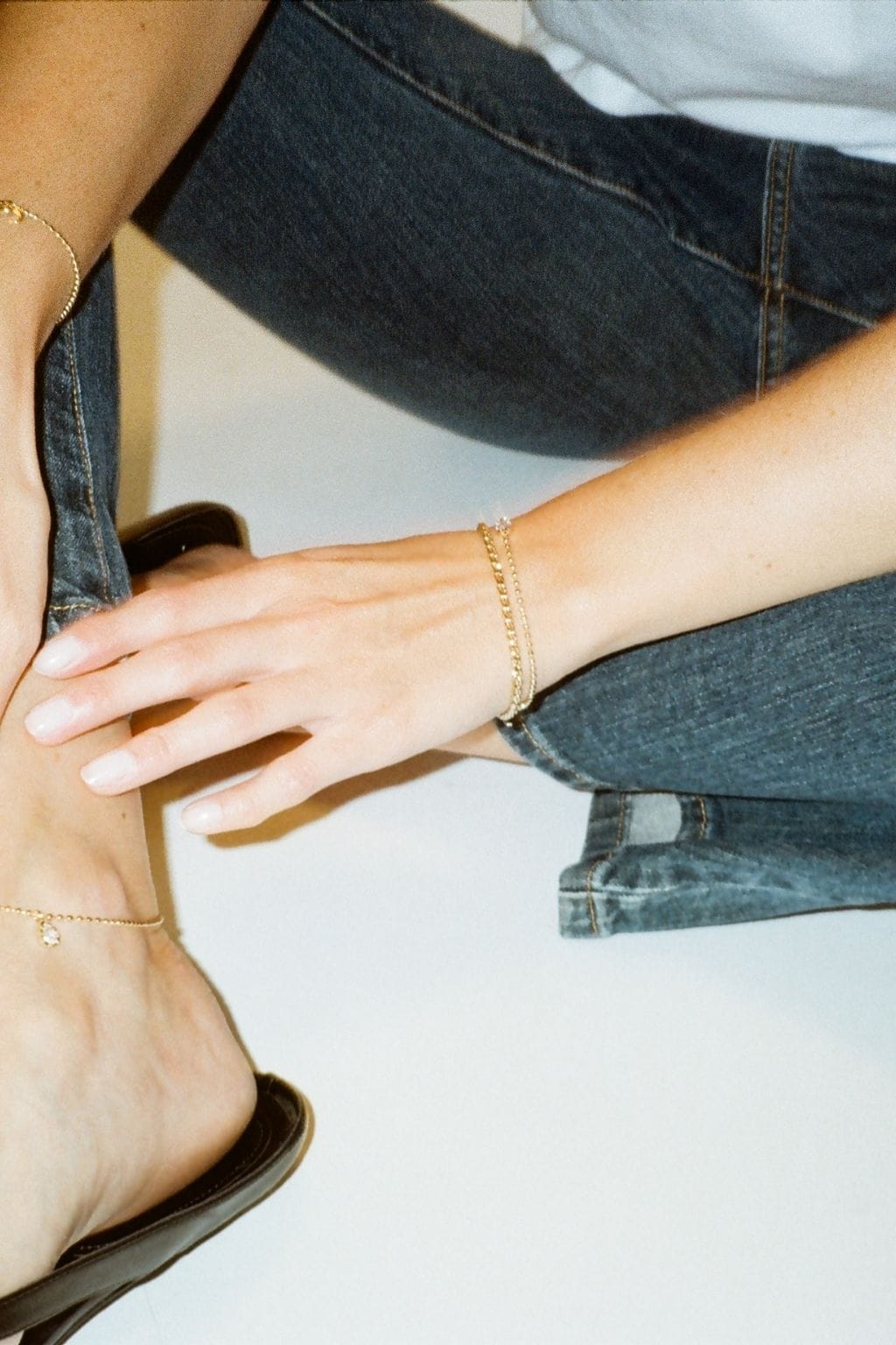 Mini Cleo Pear Anklet (Gold)