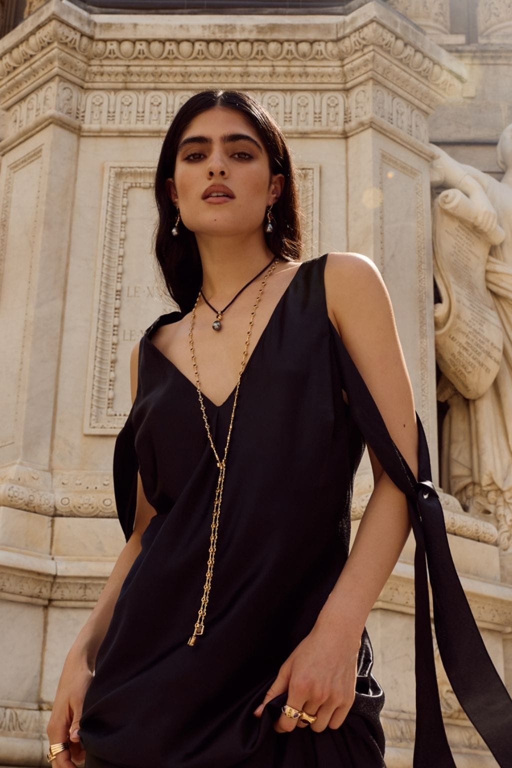 The Elizabeth Garnet Stone Wrap Necklace (Gold)