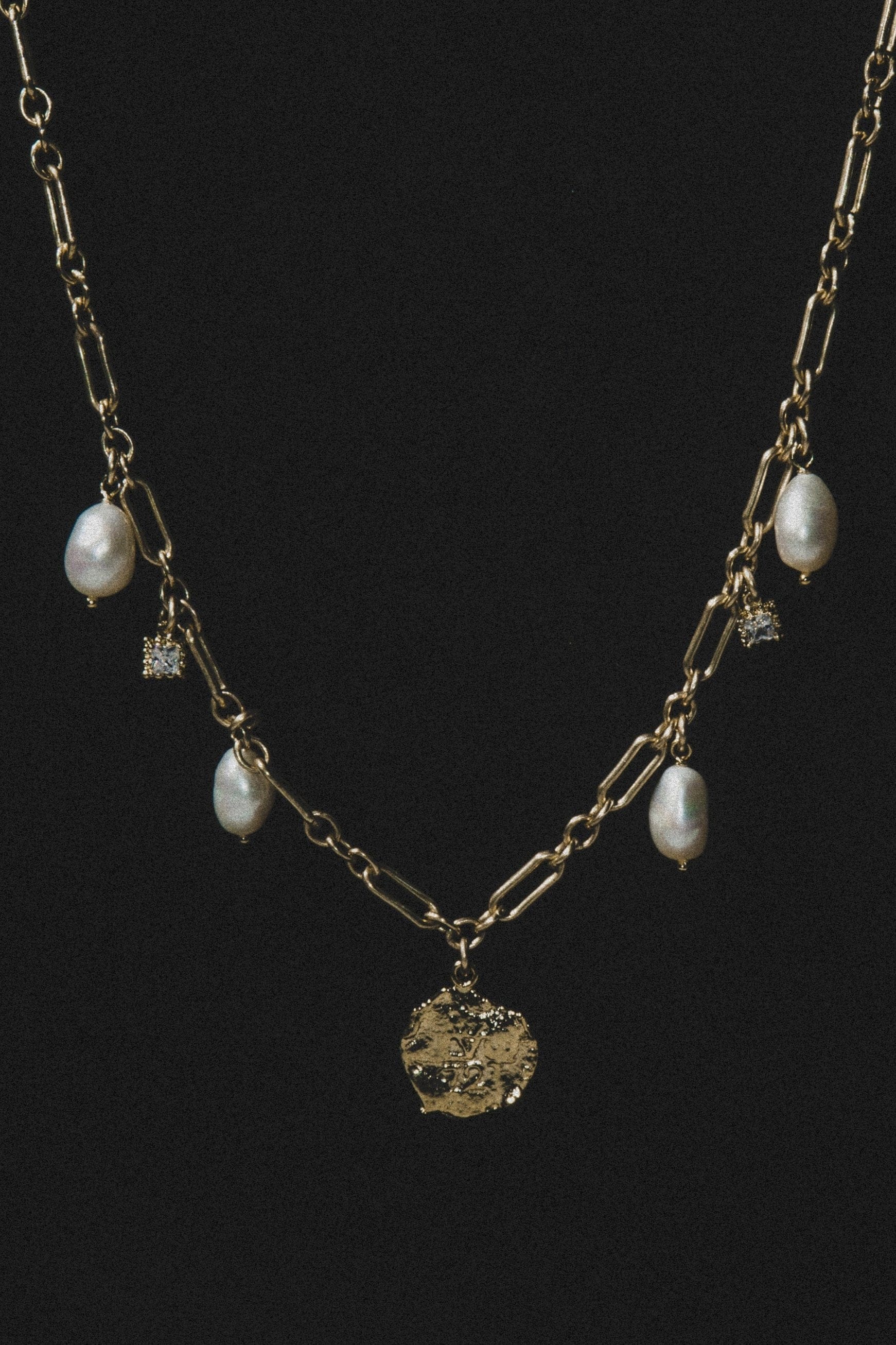Capri Pearl Necklace