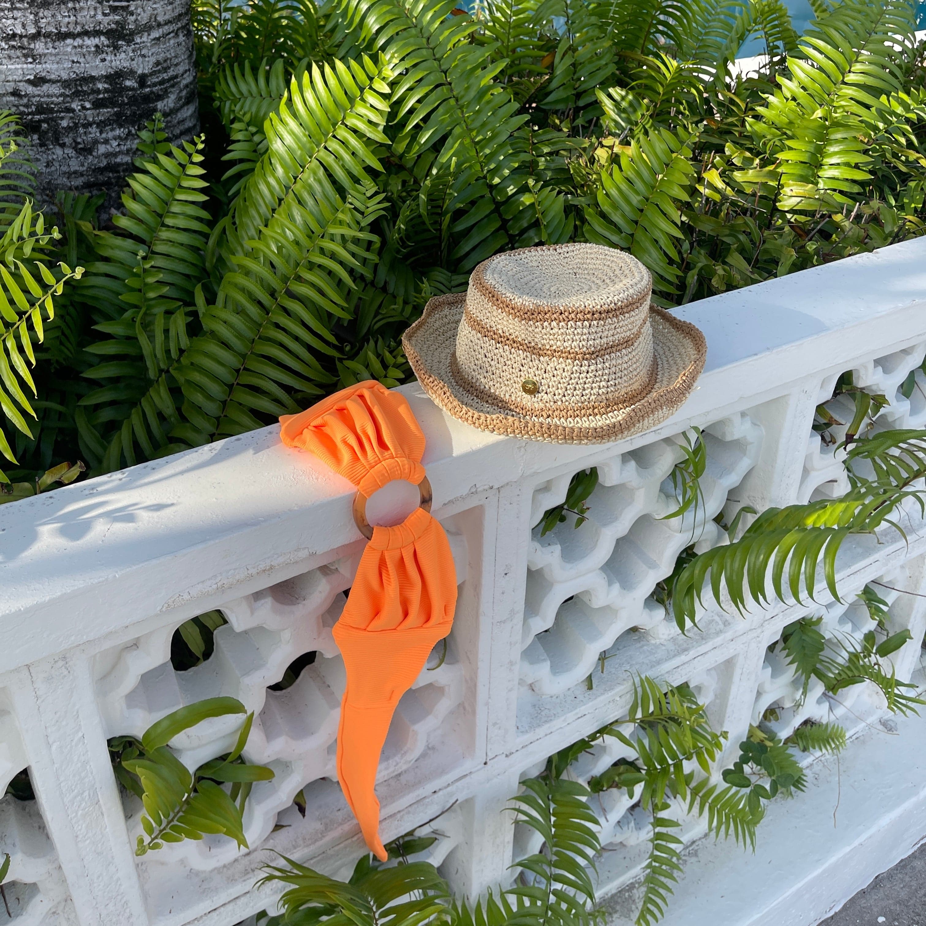 Sal Crochet Bucket Hat (Natural Striped)
